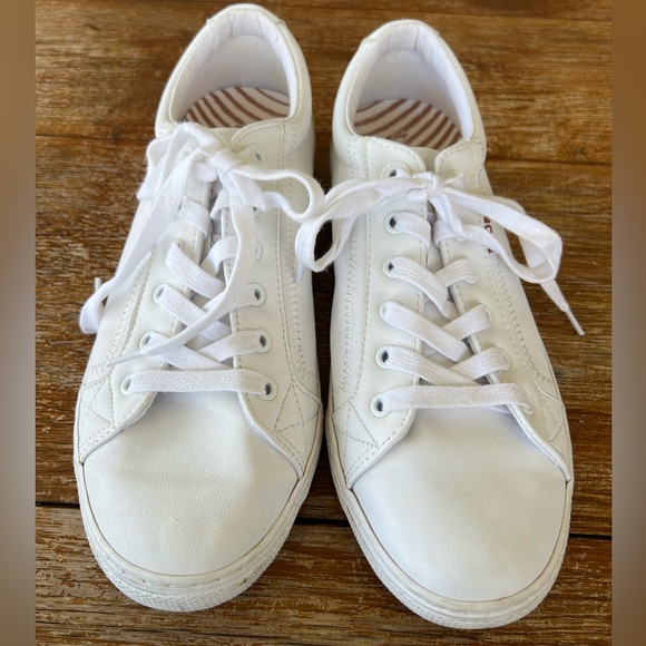 Taos Retro Star White Women’s Sneakers Low Top Size 10 - Picture 2 of 15